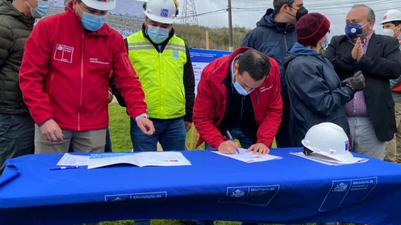 Minvu entrega terreno para iniciar obras del nuevo tramo del corredor de transporte público Perales