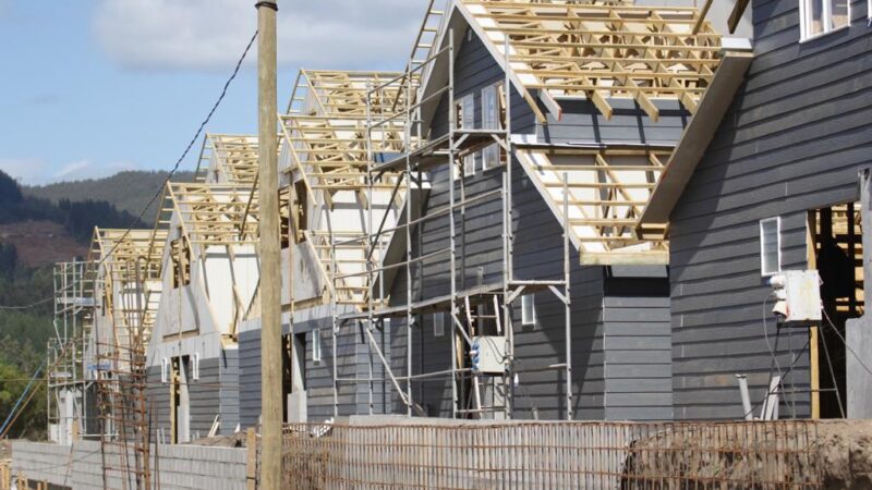 Dirigentes de Nacimiento visitan el 25% avance del mega proyecto habitacional Villa Esperanza