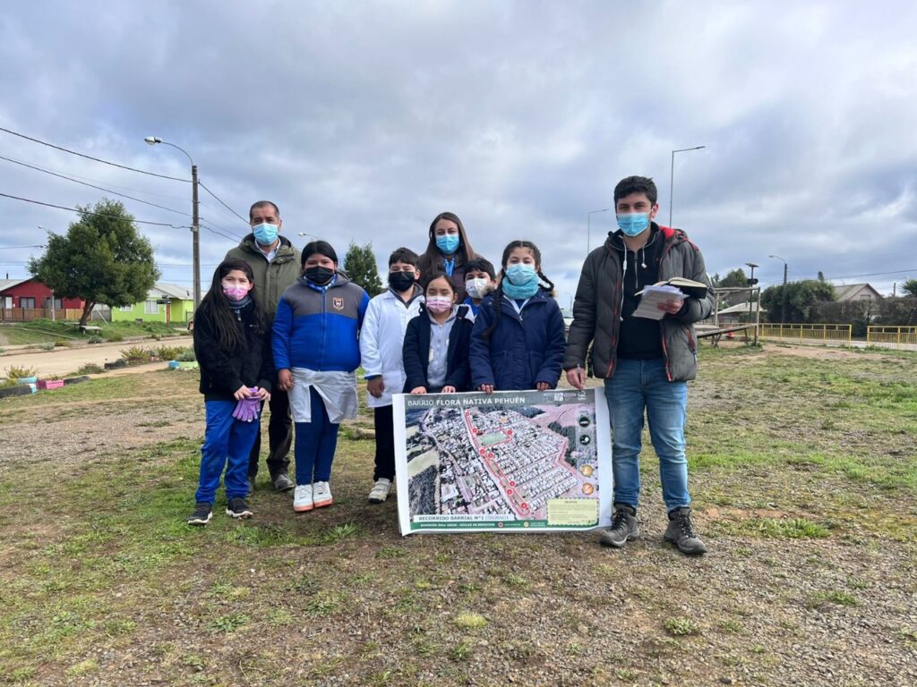 Niñas y niños de Lebu participan en recorridos barriales para mejorar su entorno