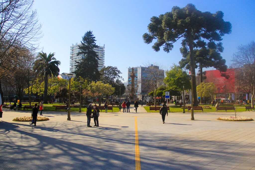 Totalmente remozada luce Plaza de la Independencia de Concepción