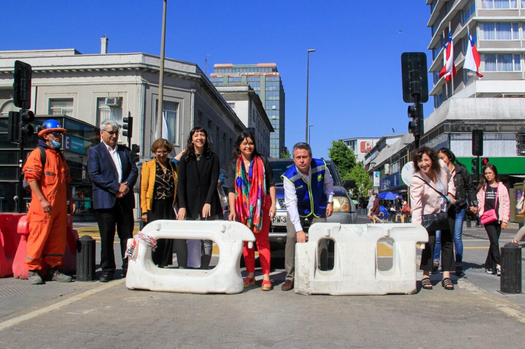 Centro de Concepción ya tiene nuevas aceras inauguradas por la subsecretaria de Vivienda