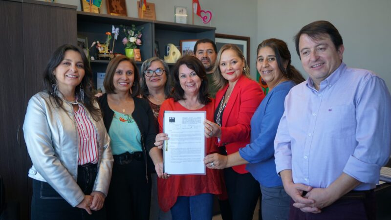 160 familias de Tomé recibieron los recursos para construcción de viviendas
