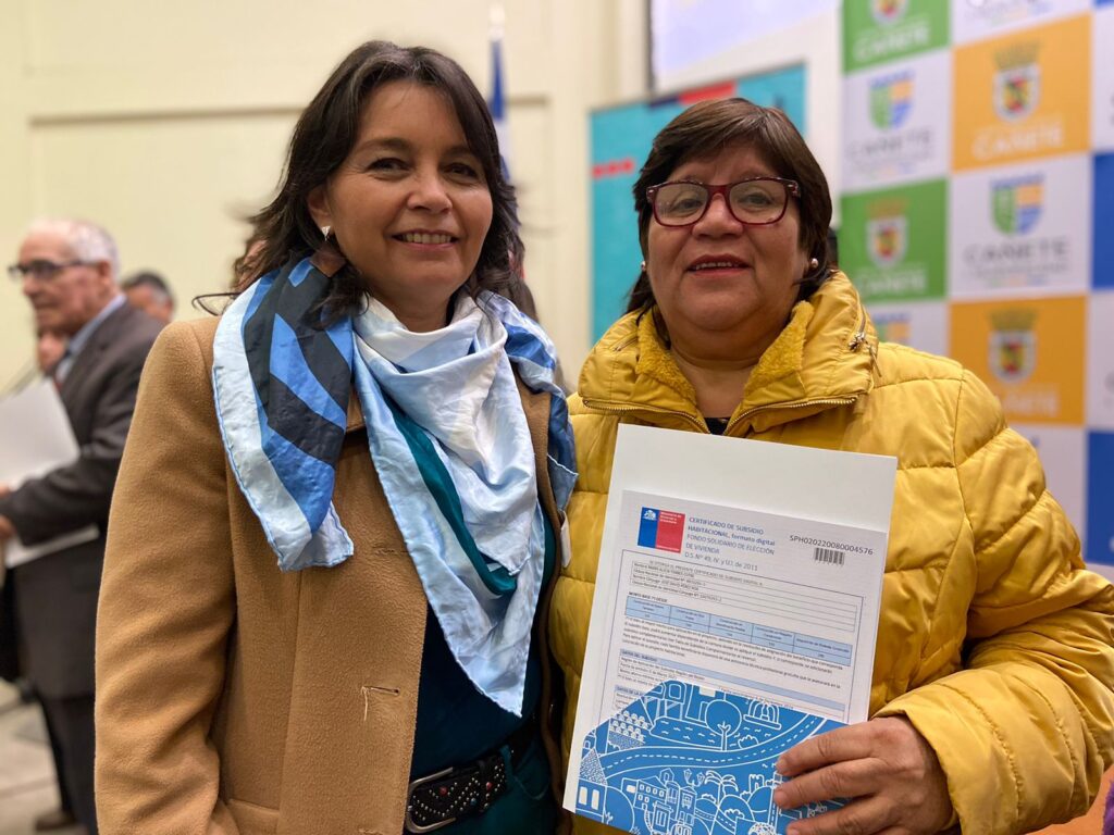Minvu entrega 27 subsidios de vivienda a familias de Cañete