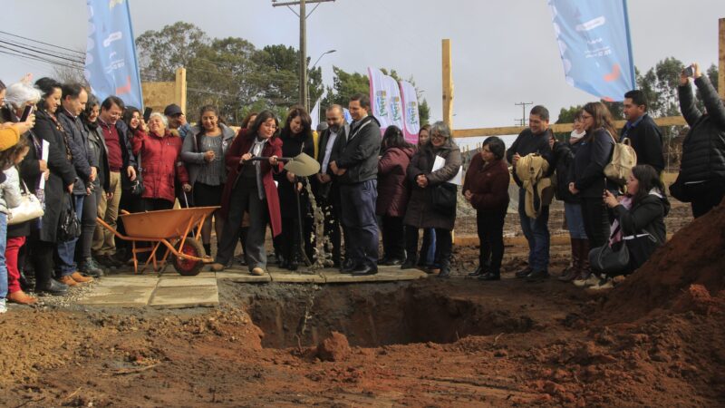 160 familias de Tomé presenciaron el inicio de la construcción de sus hogares