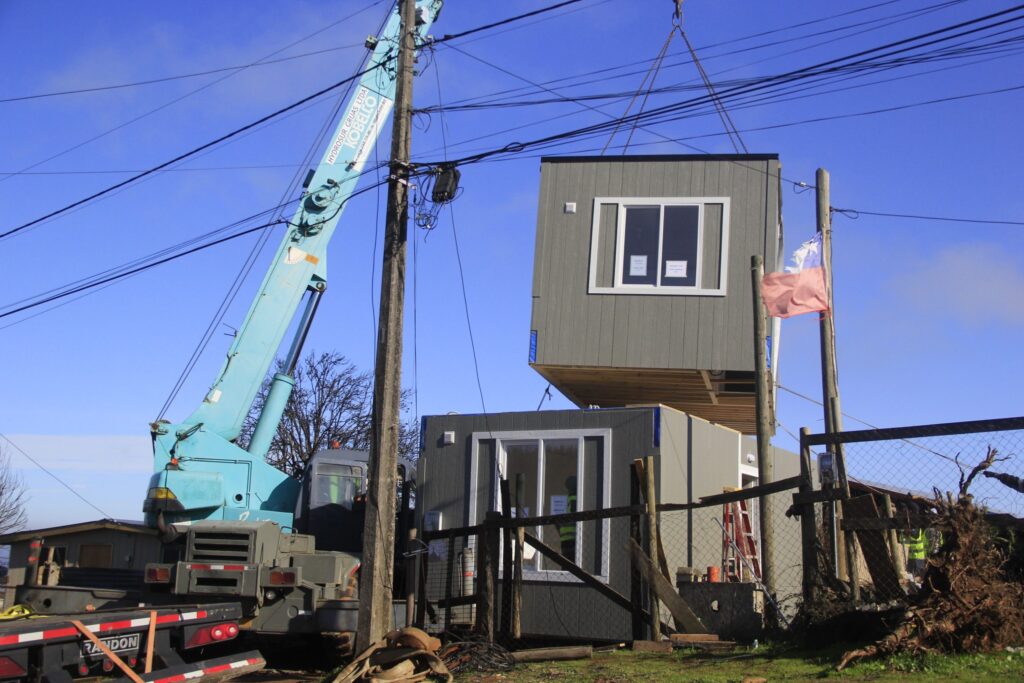 Minvu instala primera vivienda industrializada en el marco de la reconstrucción