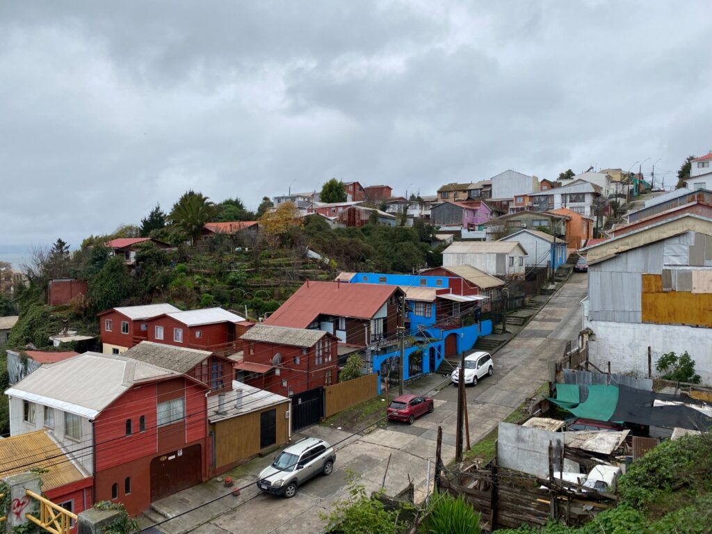 Familias de Talcahuano inician proceso de diseño de obras para cerro David Fuentes
