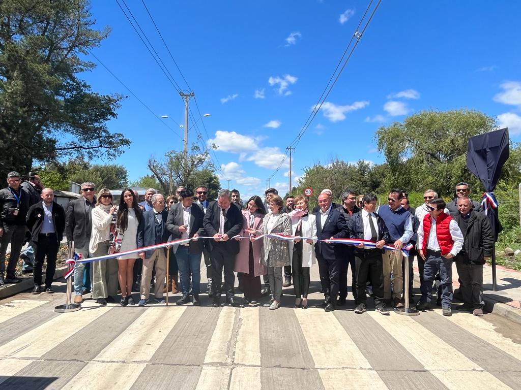 Minvu inaugura avenidas en Santa Bárbara gracias al Programa de Pavimentos Participativos