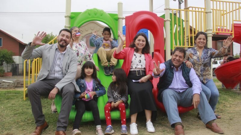 Inauguran juegos infantiles para niños y adolescentes en Tucapel
