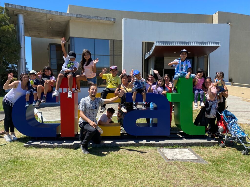 Niñas y niños de Quiero mi Barrio asisten a visitas educativas al CICAT