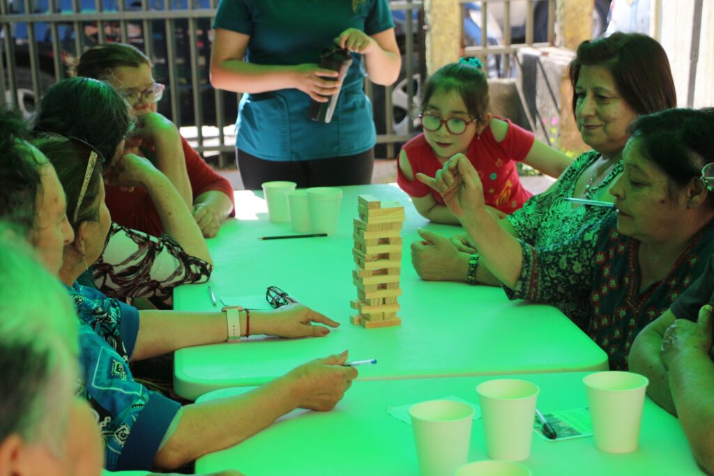 Quiero mi Barrio impulsa vida activa de adultos mayores en Hualqui