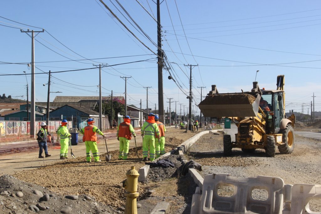 Minvu reinicia obras en el eje Colón