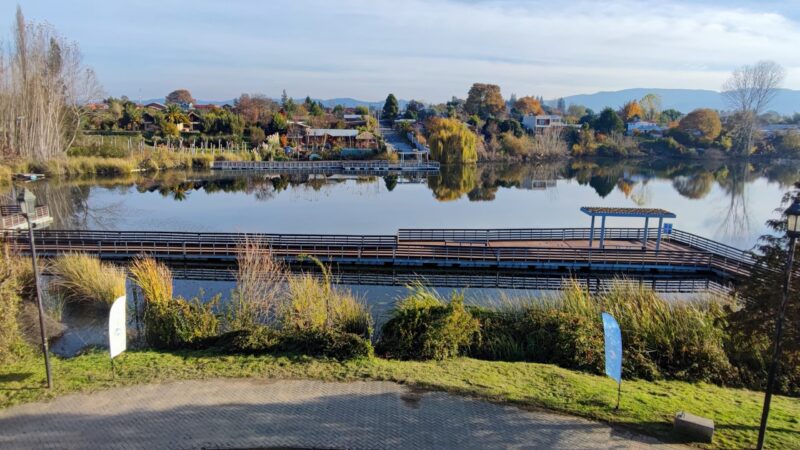 Laguna Rayenantú de Santa Juana cuenta con renovados espacios tras proyecto de conservación