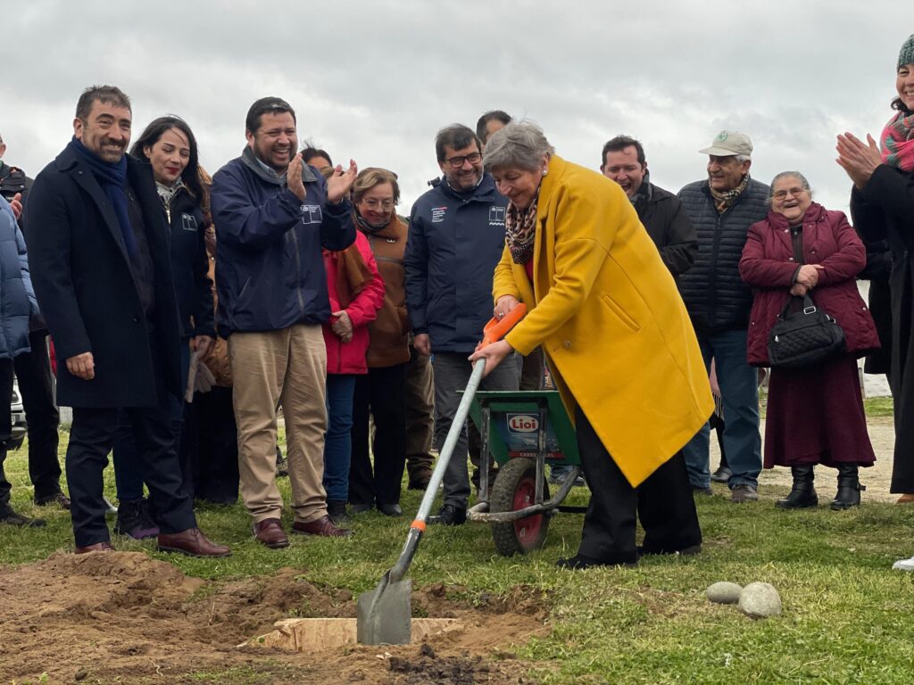 Minvu inició la construcción de viviendas tuteladas para adultos mayores en Lebu