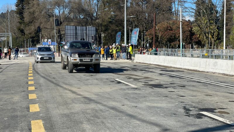 Minvu habilita el tránsito por el renovado puente Collao
