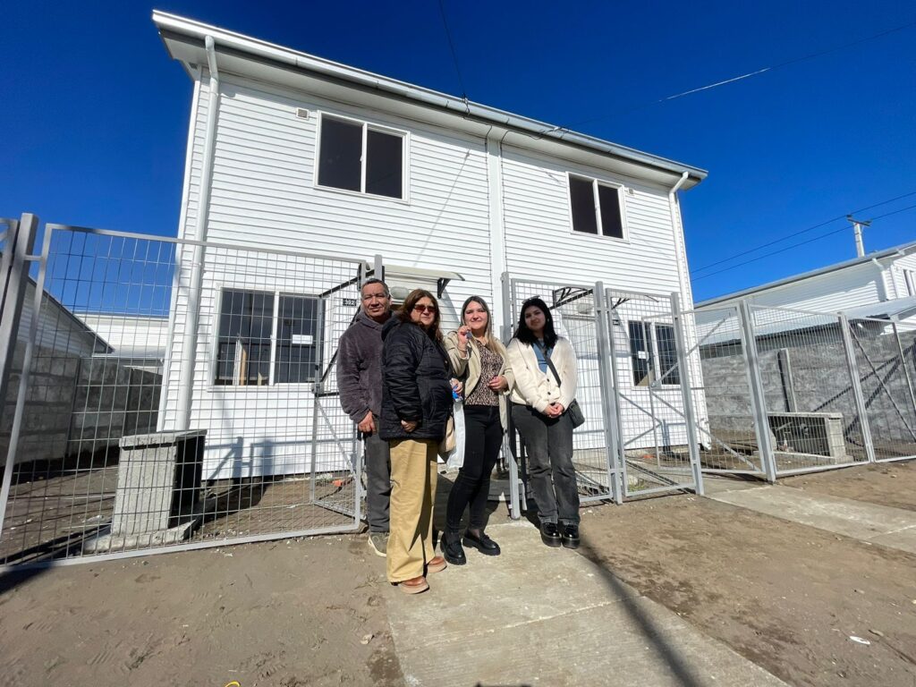 210 familias de Yumbel recibieron sus nuevas viviendas