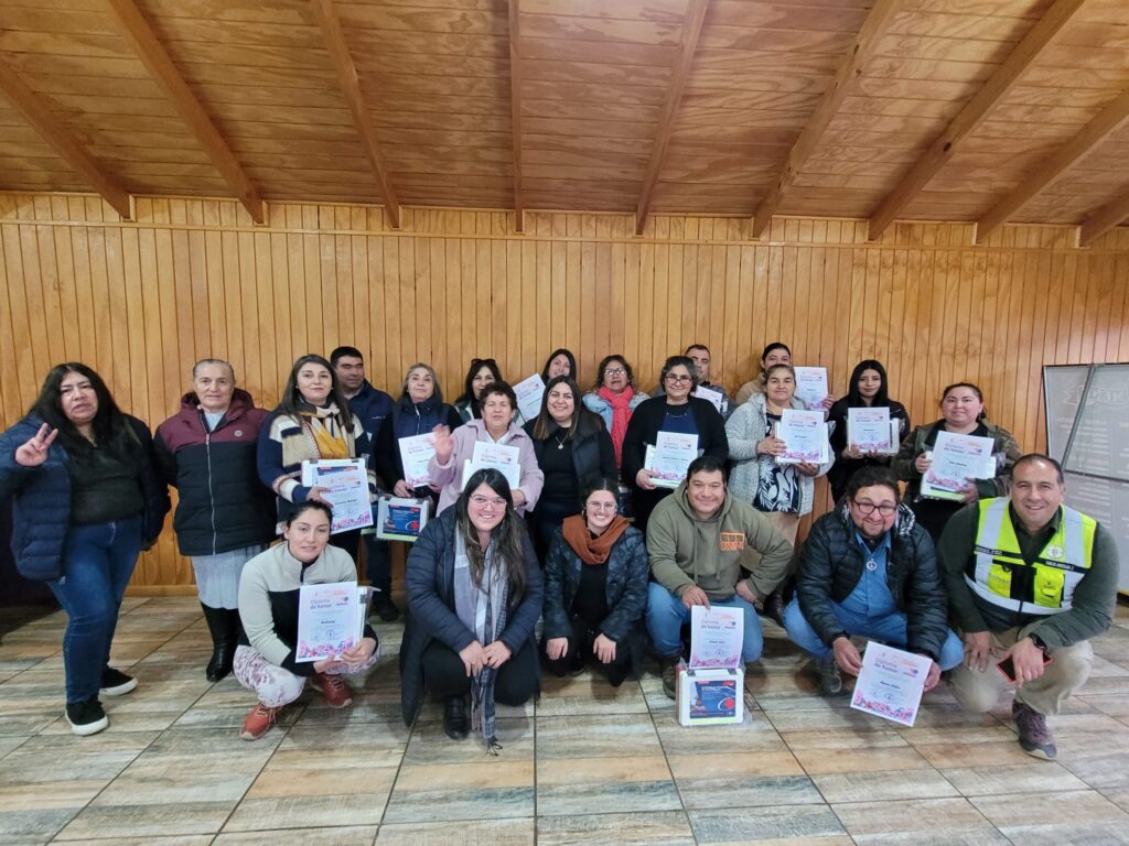 Locatarios gastronómicos de Llico, Rumena y Punta Lavapie se capacitan en Primeros Auxilios