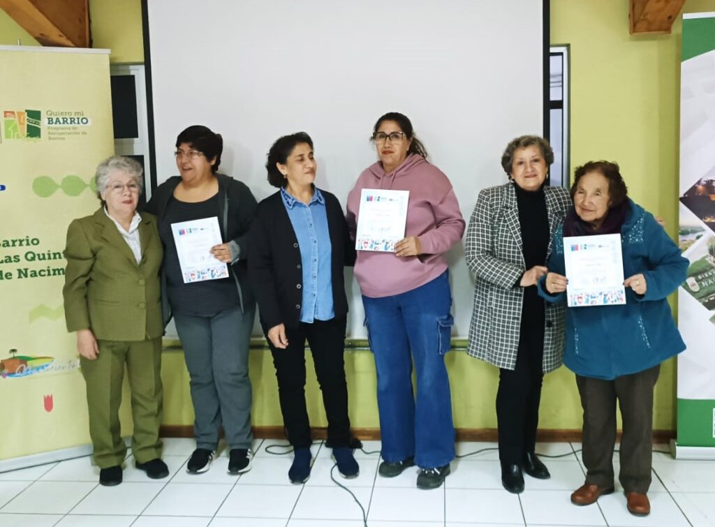 Mujeres de Nacimiento se certifican en vitrofusión, vermicompostaje y activación física