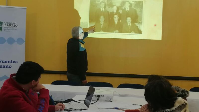 Familias de Cerro David Fuentes se reúnen para crear libro que preserve memoria colectiva