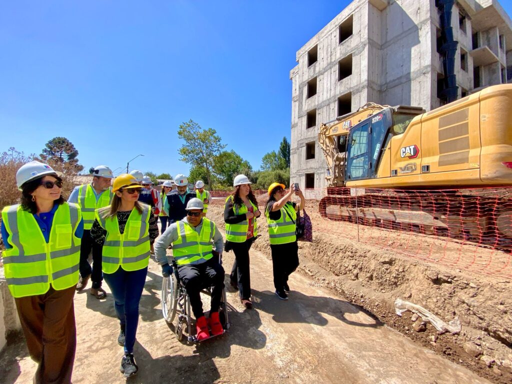 Coronel: Proyecto Rukantü concluye obra gruesa y avanza para dar solución a 280 familias