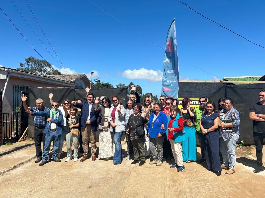 Vecinos del Cerro David Fuentes destacan obras de conservación del mirador San Martín que ya tienen un 45% de avance