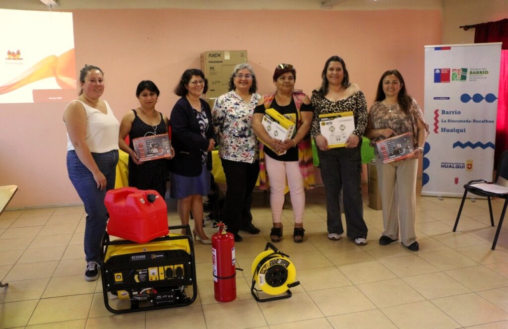 Vecinos de Hualqui fortalecen su preparación ante emergencias y reciben equipamiento clave