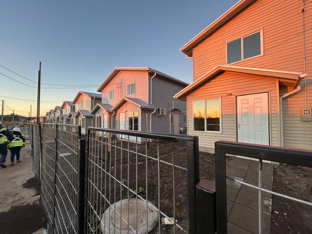 Gobierno avanza con fuerza en el Biobío: Más de $30 mil millones en inversión habitacional para 545 familias de Los Ángeles