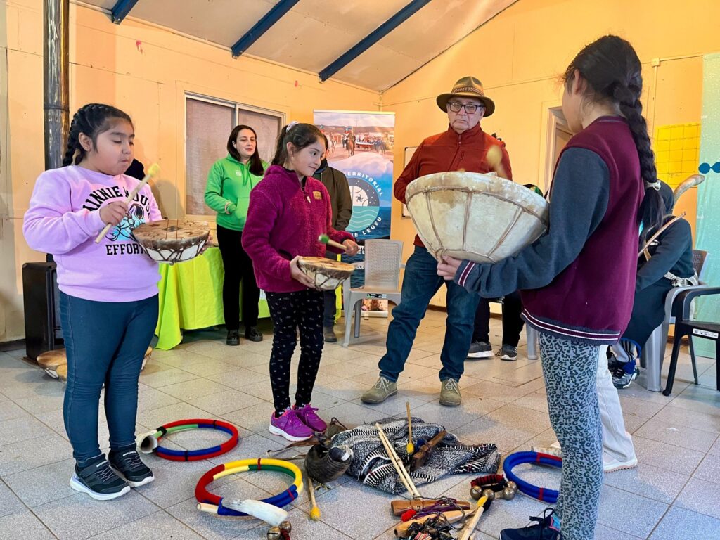 We Tripantu en Pehuén: las infancias de Lebu celebran la nueva vuelta al sol junto al pueblo mapuche