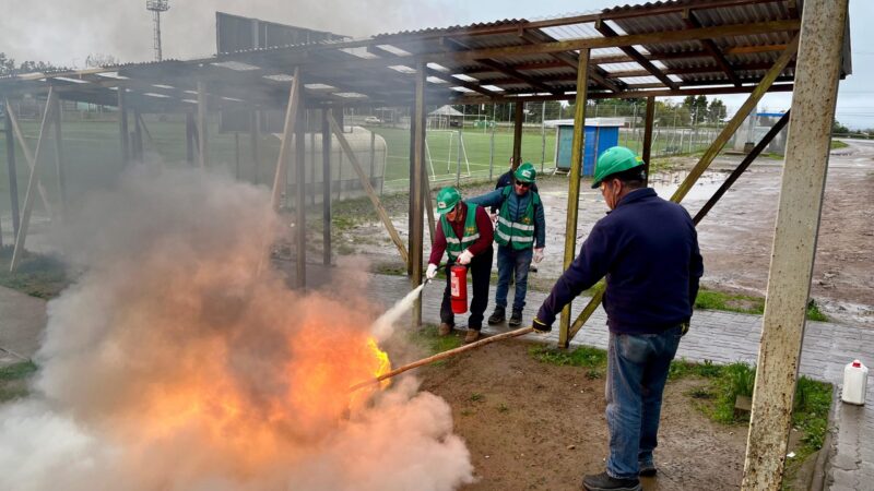 Pehuén forma su primer Equipo Comunitario de Respuesta a Emergencias: 16 vecinos certificados gracias a Quiero Mi Barrio