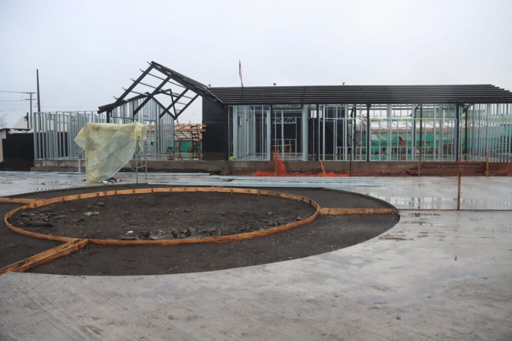 Quiero Mi Barrio transforma Villa Génesis: nuevo centro cívico ya avanza al 40 por ciento en beneficio de sus vecinas y vecinos