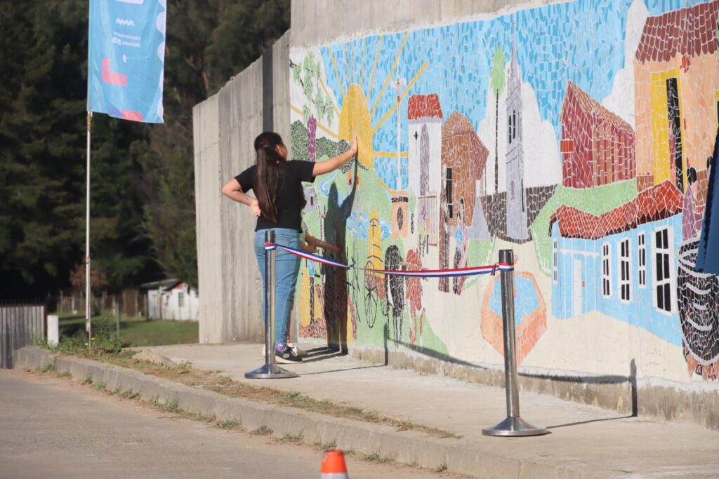 Rere celebra su historia con un mural patrimonial creado por la comunidad y el programa para Pequeñas Localidades