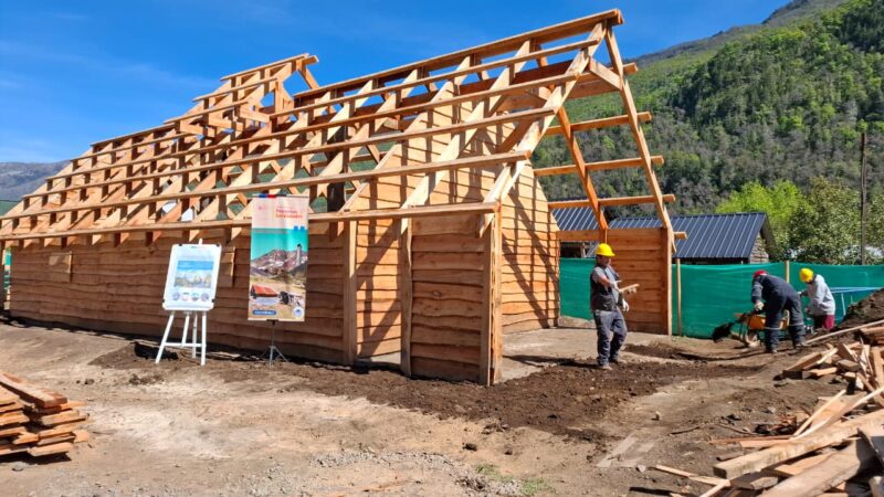 Ruka Comunitaria Kawellu Ko avanza en Cauñicú y se convierte en símbolo de identidad pehuenche