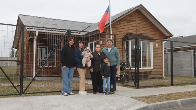 Tras años de espera familias de Los Ángeles reciben las llaves de su nuevo hogar y autoridades enfatizan en relevancia del PEH