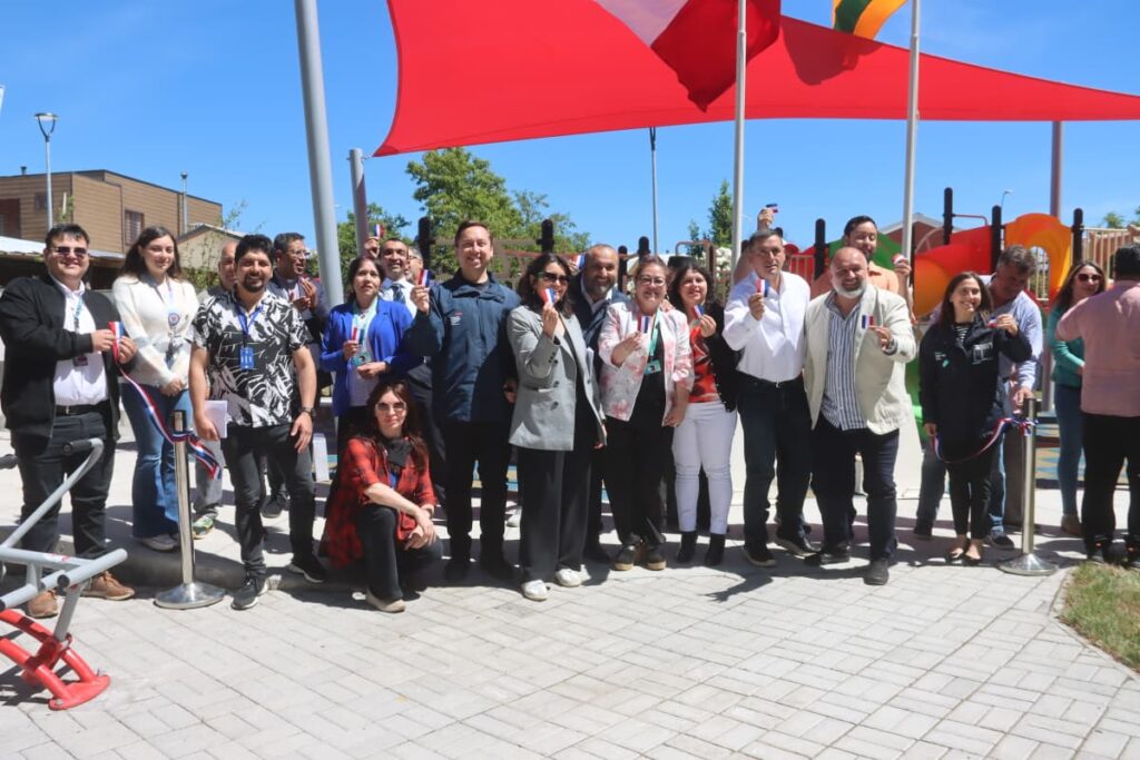 Nueva área verde en Nacimiento mejora accesibilidad, seguridad y vida comunitaria