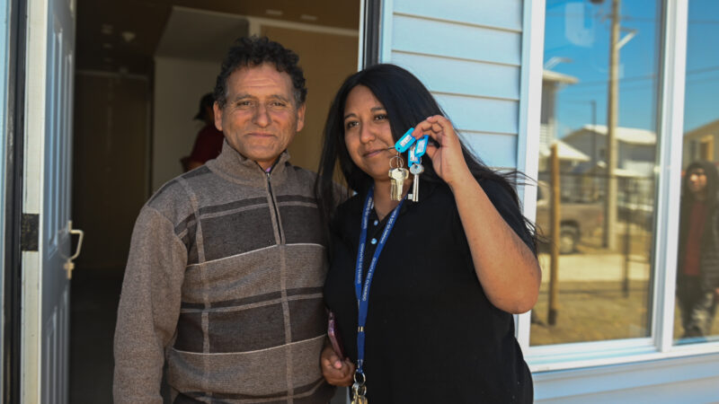 Autoridades y familias destacan beneficios del Plan de Emergencia Habitacional y apelaron a su continuidad