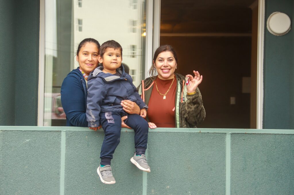Megaproyecto Plazas de Andalién es una realidad y 296 familias reciben las llaves de sus nuevos departamentos en Concepción