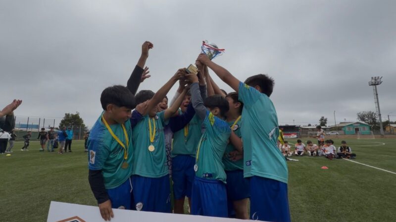 Inversión en deporte impulsa torneo Sub13 y entrega implementación en Pehuén