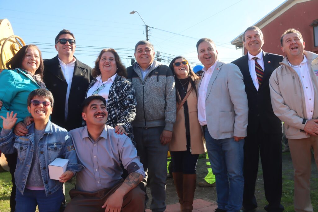 Familias de Villa Paraíso dan inicio a obras que recuperarán más de 6 mil m² de espacios públicos en Talcahuano