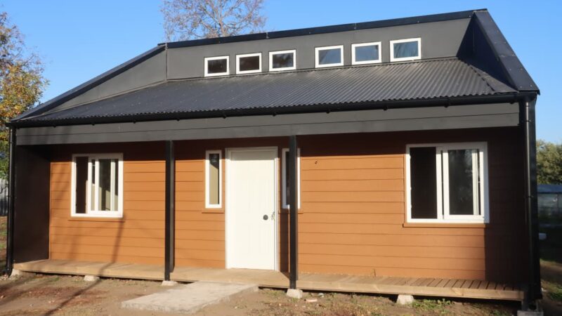Proyecto Ruka Pewen alcanza 54% de avance y acerca la vivienda definitiva a 16 familias rurales de Santa Bárbara