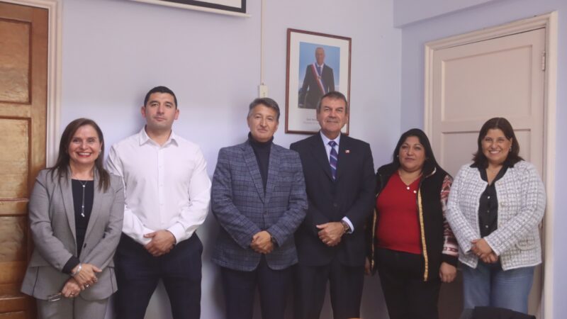 Subsidios de arriendo para vecinos de Villa Los Presidentes están asegurados tras firma de ministro de Vivienda