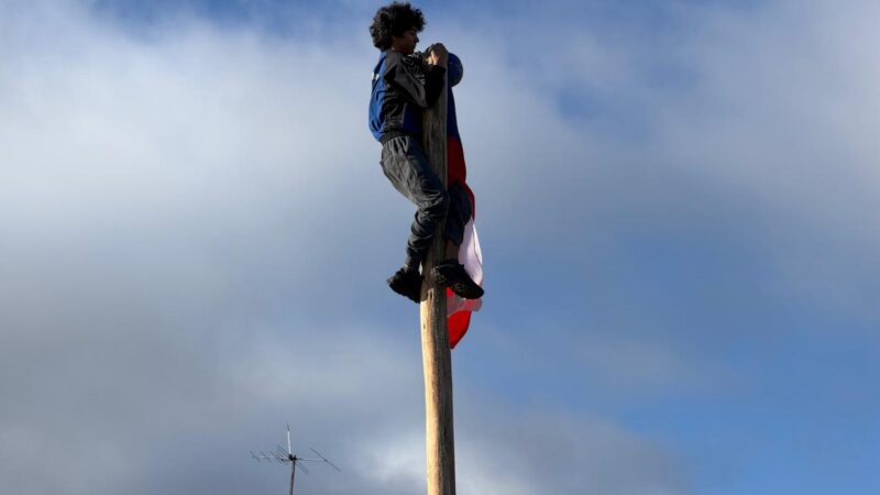 Fondita Barrial Las Dunas reunió a familias de Tirúa en torno a las tradiciones y la vida comunitaria