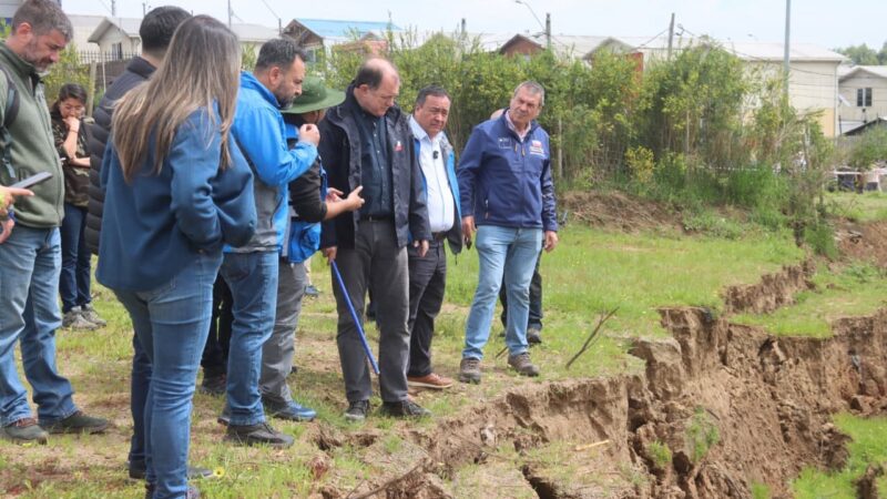 Ministro Poduje anuncia relocalización inmediata de 40 familias ubicadas en zonas de mayor riesgo de Villa Mirador de Arauco
