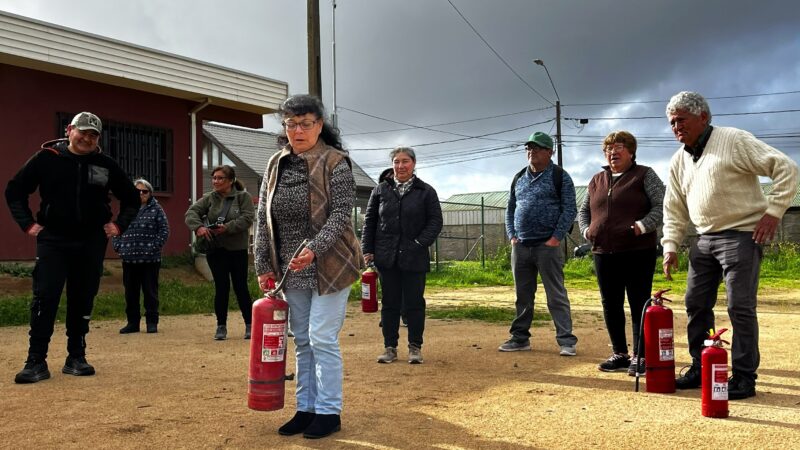 Vecinos de El Santo se preparan para enfrentar emergencias y fortalecer la prevención en sus barrios