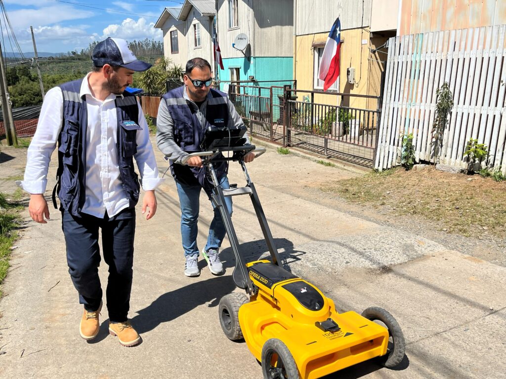 Minvu Biobío utiliza tecnología de punta para monitorear terreno y apoyar decisiones en Villa El Mirador de Arauco