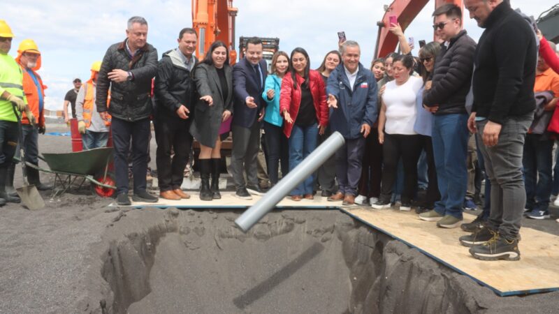 Instalación de primera piedra da inicio a megaproyecto Los Luchadores para 272 familias de Coronel